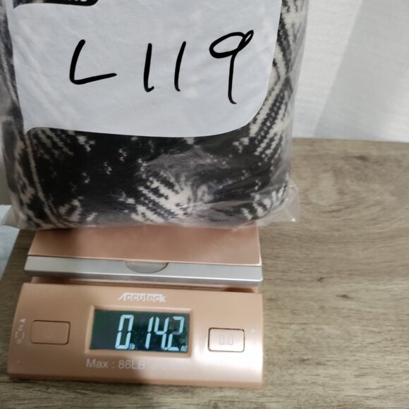 Deane & White Women Size Medium Lamb Wool Angora Blend 1/4 Zip Pullover Sweater - Picture 6 of 6